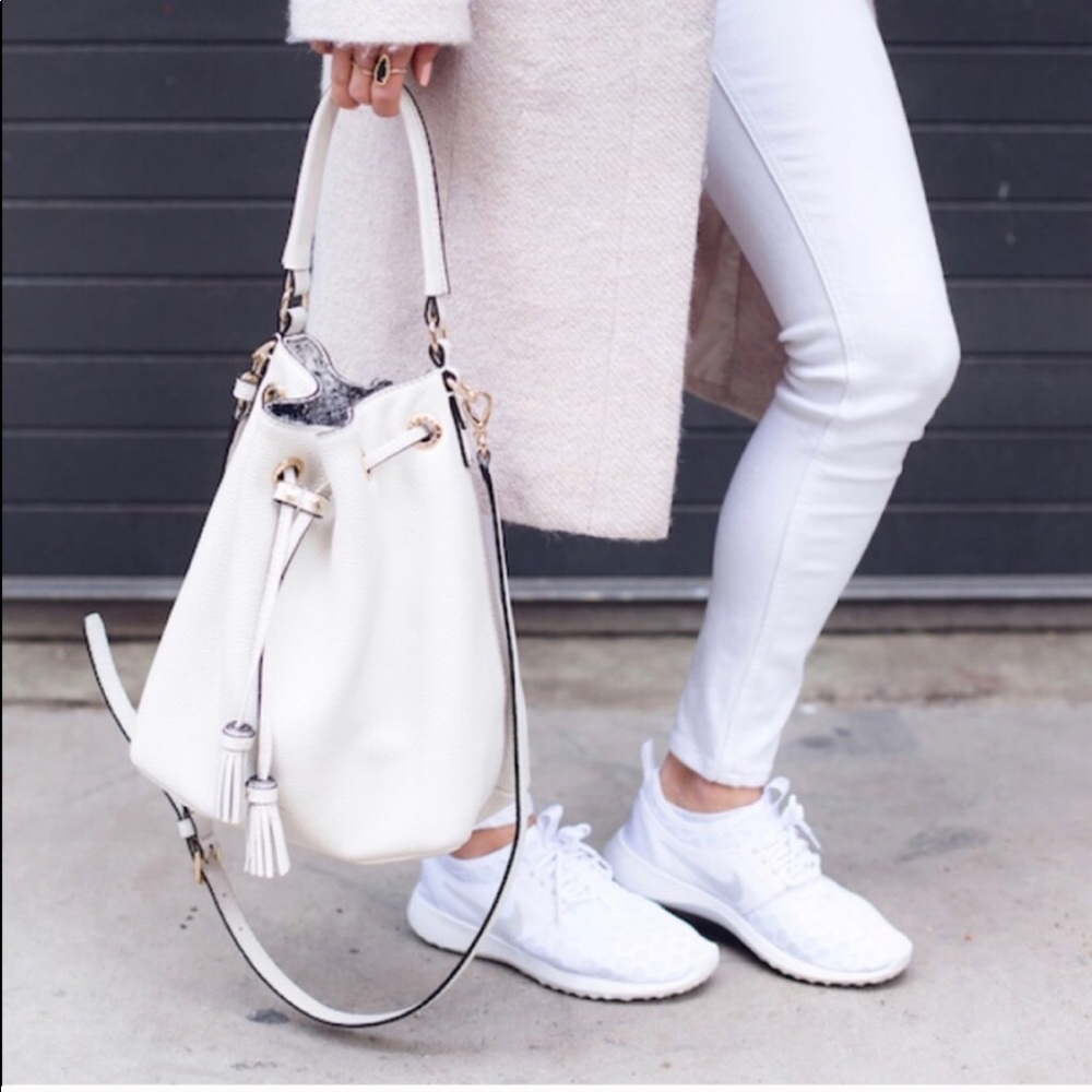 NWT Nike Juvenate w/ White WMNS💥 - Picture 7 of 8